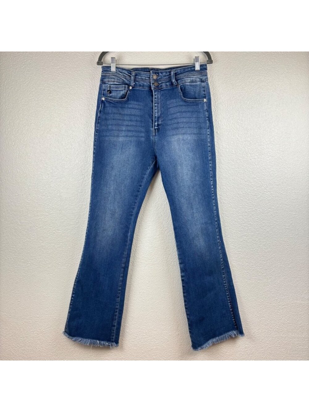 KanCan 15/31 Womens High-Rise Flare Jeans Medium Wash Frayed Hem Stretch Denim